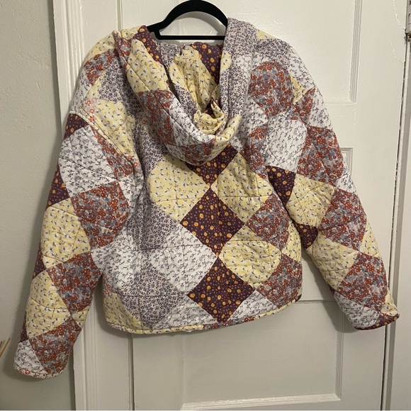 Wild Fable Patchwork Quilted Hooded Jacket - Picture 4 of 7